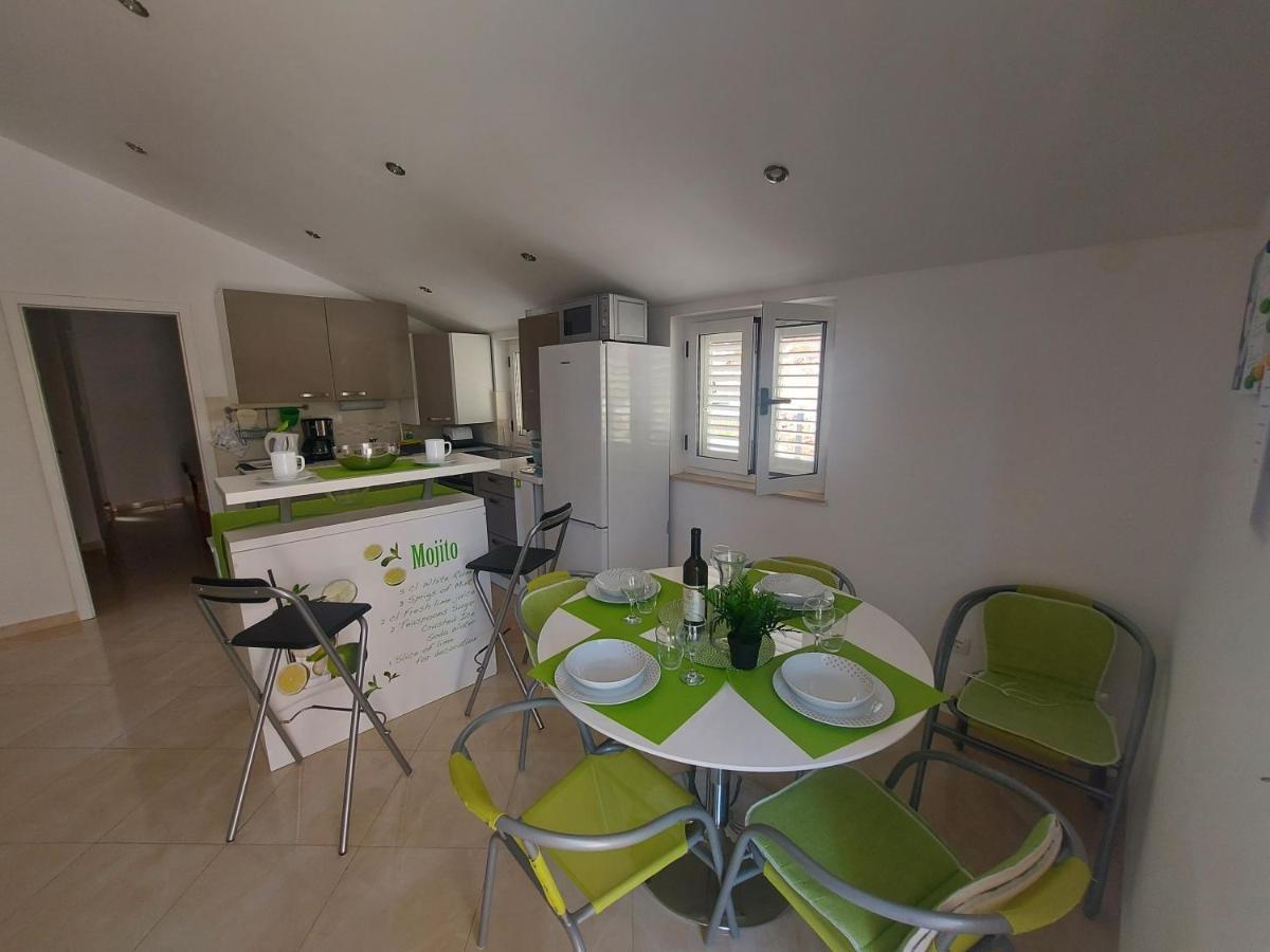 Apartman Marina Sa Parkingom Jelsa  Εξωτερικό φωτογραφία