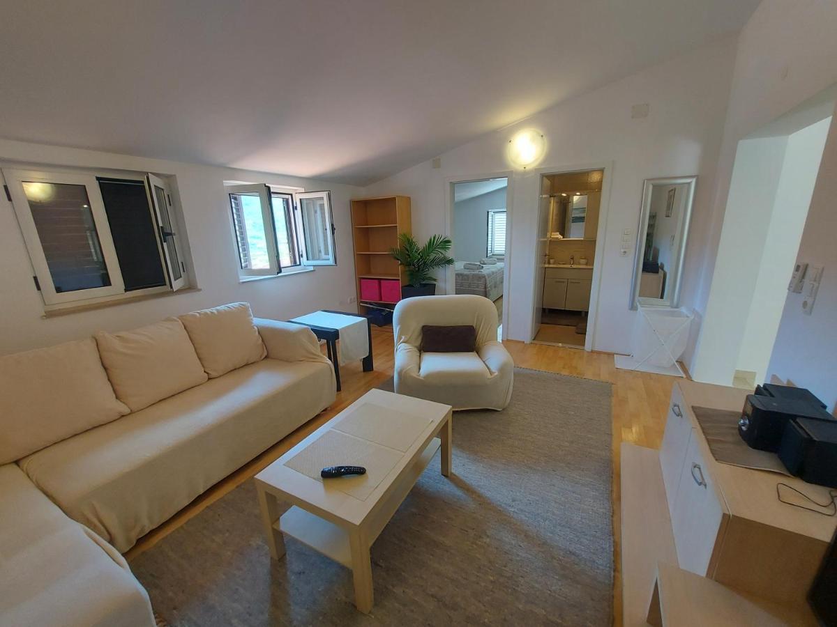 Apartman Marina Sa Parkingom Jelsa  Εξωτερικό φωτογραφία