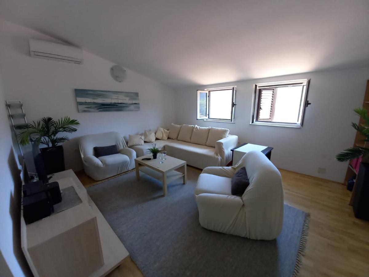 Apartman Marina Sa Parkingom Jelsa  Εξωτερικό φωτογραφία